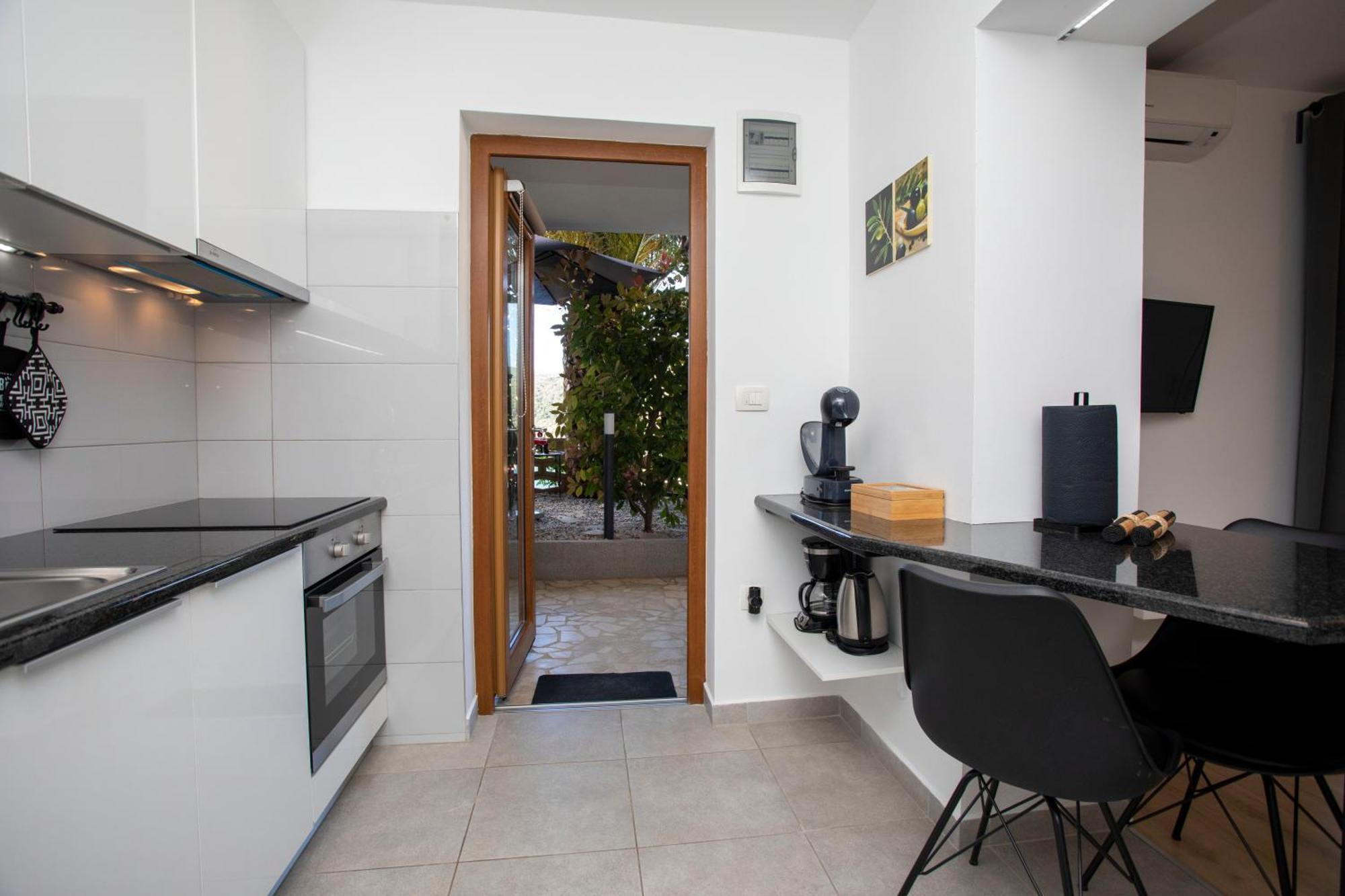 Studio Apartment Mia Rabac Eksteriør bilde